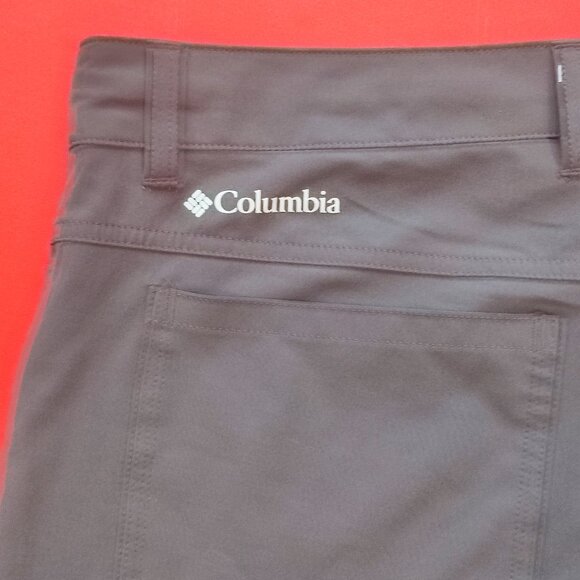 Columbia Omni-wick short relaxed fit grey men's size 36 - Picture 8 of 9